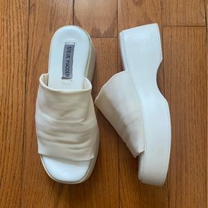 Y2K SLINKY PLATFORMS